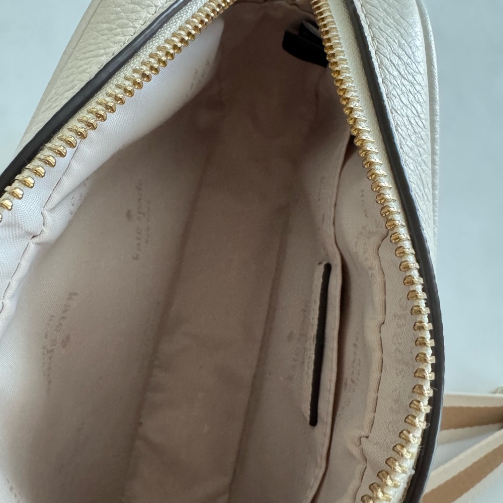 EUC! Kate Spade Cream Leather Crossbody Bag - Picture 6 of 7